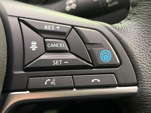 �y�v���p�C���b�g�z�������H�ł̒��������s���y��!!�a�؎��Ə��񑖍s�̃V�[���ŁA�A�N�Z���E�u���[�L�E�X�e�A�����O�������Ő��䂵�A�������^�]�̕��S���y�����Ă���܂���