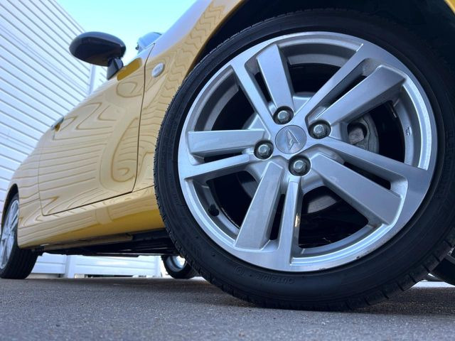 �y����16�C���`�A���~�z�C�[���z�O�ςɃ}�b�`���������A���~�z�C�[���𑕒����Ă���܂��B�e��ЊO�A���~�z�C�[����A�X�^�b�h���X�^�C�����戵�����Ă���܂��B���񂲑��k����������