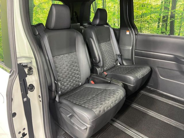 ���ڒ����̓E�H�[�N�X���[�ƂȂ��Ă���܂��B���ڂƎO��ڂ̈ړ�����~�肪�Ƃ��Ă��y�ɂȂ�̂ŁA���~��̍ۂ��X�g���X�������邱�Ƃ͂���܂����