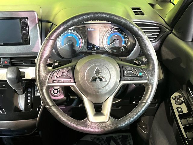 �y�����v�����X�e�A�����O�z�㎿�Ȋv���g�p���邱�ƂŁA��ɂ����������݂ƂĂ��^�]���₷���n���h���ł���