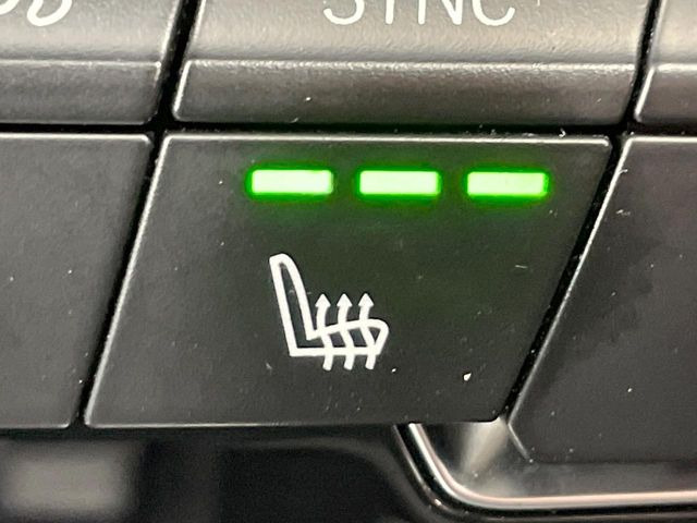 ���t�����g�V�[�g�q�[�e�B���O:�^�]�ȁE����ȋ��ɎO�i�K�Œ��߂��\�ȃV�[�g�q�[�^�[�𑕔����Ă���܂��B�G�߂��킸���K�ɂ��g�p���������܂��B