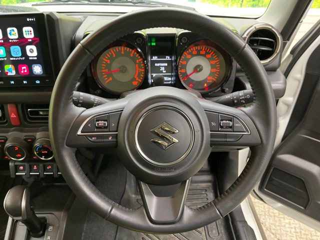 �y�X�Y�L �Z�[�t�e�B�T�|�[�g�z���s���ɑO���̎ԗ�����F�����A�Փ˂������Ȏ��͌x��ƃu���[�L�ŏՓˉ���Ɣ�Q�y�����A�V�X�g�B�����S�Ƀh���C�u�����y���݂��������܂��B