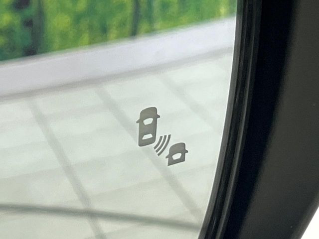 �y������p���m�z���s���A�h�A�~���[�̎��p�ɂȂ�₷���ӏ��Ɍ㑱�Ԃ��ڋ߂���ƃT�C�h�~���[�t�߂Ɍx����\���A�h���C�o�[�ɒ��ӊ��N�����Ă���܂��B