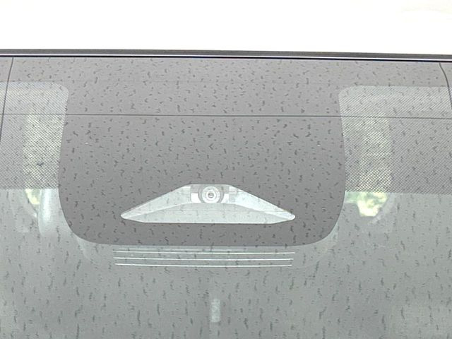 �y�g���^�Z�[�t�e�B�Z���X�z���s���ɑO���̎ԗ�����F�����A�Փ˂������Ȏ��͌x��ƃu���[�L�ŏՓˉ���Ɣ�Q�y�����A�V�X�g�B�����S�Ƀh���C�u�����y���݂��������܂��B