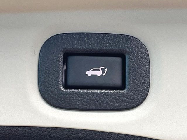 �y�p���[�o�b�N�h�A�z�X�}�[�g�L�[��^�]�Ȃ̃{�^�������������Ń��A�Q�[�g�������ŊJ���܂�!�ו��������Ă��鎞��A�����ʒu�ɂ���o�b�N�h�A��߂�ۂɕ֗��ȋ@�\�ł���