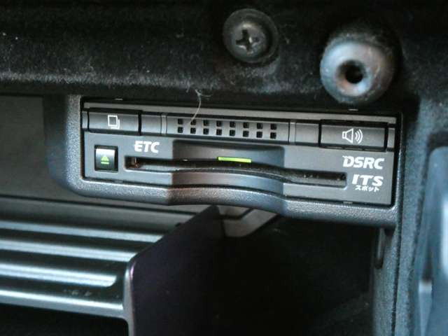 今では当たり前のETC♪高速道路の料金所も楽々通過!!