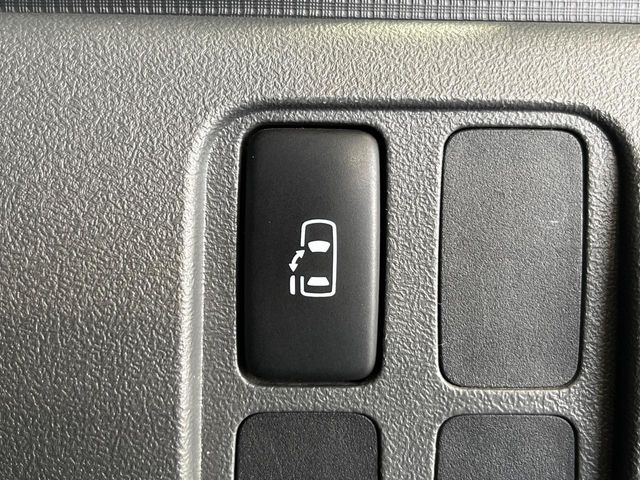 �y�p���[�X���C�h�h�A�z�X�}�[�g�L�[��^�]�Ȃ̃X�C�b�`�ŃX���C�h�h�A�̊J���\���d��������͂����ăh�A���J����K�v�������A���������q�l�ł��A�d���ו��������Ă��鎞�����N�ɊJ���߂ł��܂���