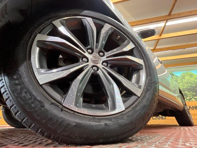 �y����20�C���`�A���~�z�C�[���z�O�ςɃ}�b�`���������A���~�z�C�[���𑕒����Ă���܂��B�e��ЊO�A���~�z�C�[����A�X�^�b�h���X�^�C�����戵�����Ă���܂��B���񂲑��k����������