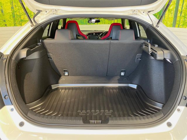 ���Q�b�W���[���́A��e�ʂ̃X�y�[�X���m�ہB���i�̂����������烌�W���[�܂ŁA���L�����􂵂Ă���܂�!�܂��A���A�V�[�g��|�����ƂŃo���G�[�V�����L���ɂ��g�����������܂��B