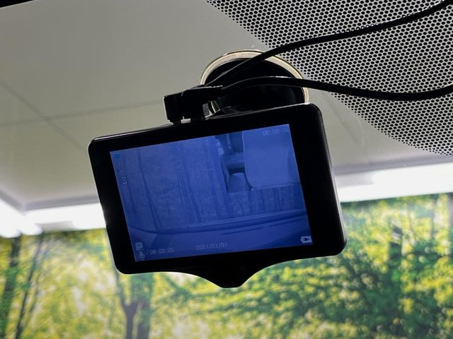 �y�h���C�u���R�[�_�[�z�h���C�u���R�[�_�[����!���s���͂������A������^�]�⎖�̂ɑ��������ہA�f���ŋL�^���A����̃��X�N�ɔ����܂��B���L�^�pSD�J�[�h�͂��q�l�����g�ł��������������K�v������܂��B