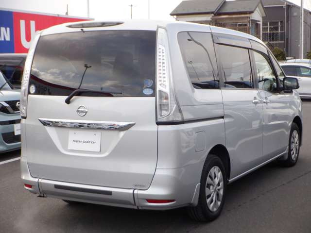 セレナ2.0 20S チェアキャブ スロープタイプ 車いす1名 セカンド仕様