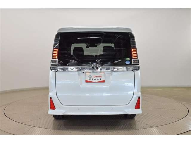 ヴォクシー2.0 ZS 煌II