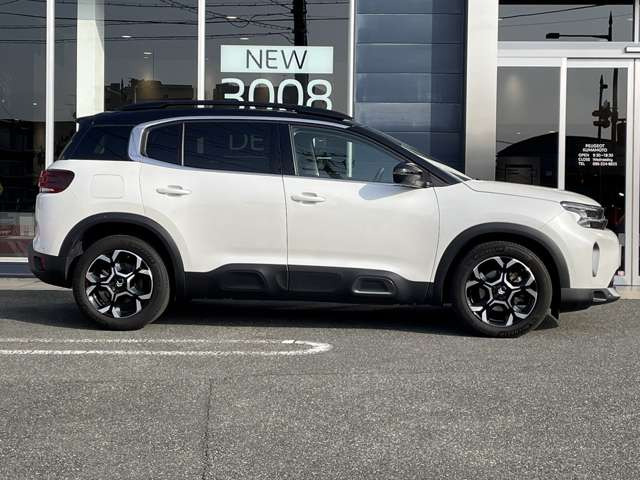 C5エアクロスSUVシャイン パック ブルーHDi ディーゼル