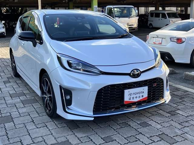 アクア1.5 GRスポーツ