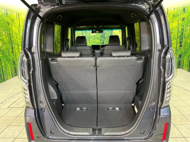 ���i�̂���������ʋ΁A���}���ɏ\���ȉ׎��X�y�[�X���m�ۂ��Ă���܂��B�Z�J���h�V�[�g��|���ƁA�傫�ȉו��̐ύڂ��\�ł���