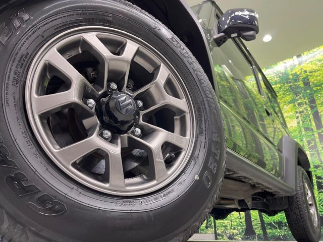 �y����15�C���`�A���~�z�C�[���z�O�ςɃ}�b�`���������A���~�z�C�[���𑕒����Ă���܂��B�e��ЊO�A���~�z�C�[����A�X�^�b�h���X�^�C�����戵�����Ă���܂��B���񂲑��k����������