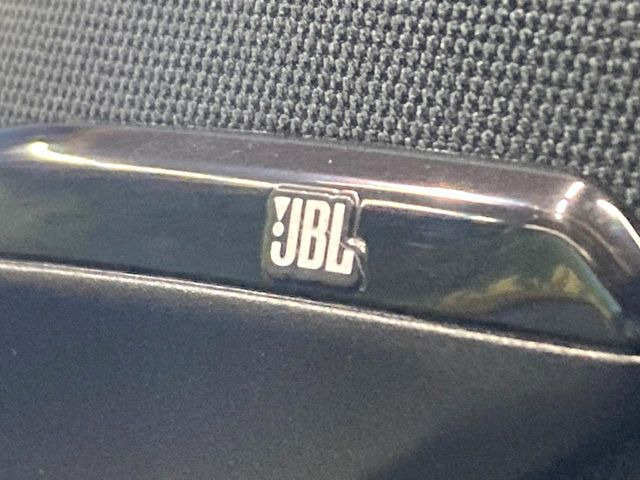 �yJBL�T�E���h�V�X�e���t�������i�r�z�[���̃i�r�@�\�͂������A���x�ȃ`���[�j���O�\�͂����ڂ���Ă���A�������ȉ��y�����y���݂��������܂���