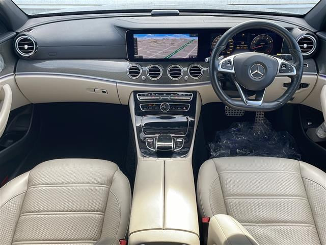 EクラスワゴンAMG E43 4マチック 4WD