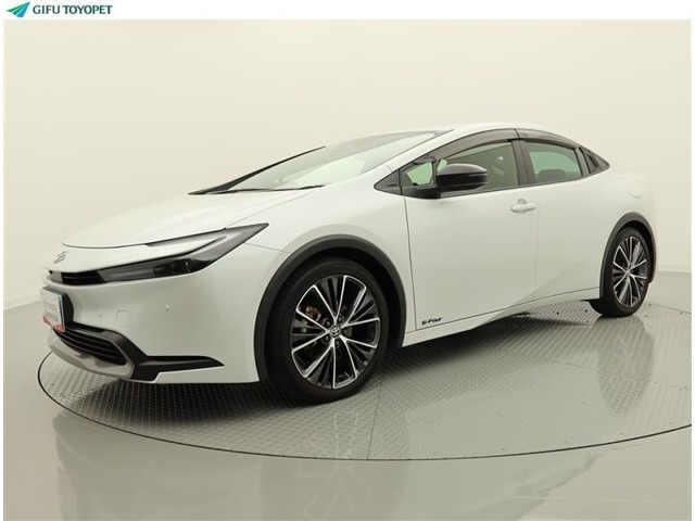 プリウス2.0 G E-Four 4WD