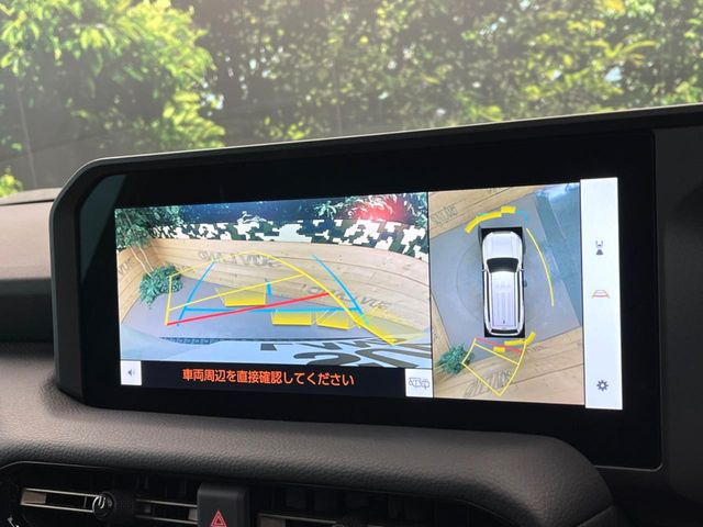 �y�p�m���~�b�N�r���[���j�^�[�z��p�̃J�����ɂ��A�ォ�猩���낵���悤�Ȏ��_��360�x�N���}�̎��͂��m�F���邱�Ƃ��ł��܂������p�������m�F���₷���A�����ꏊ�ł̐؂�Ԃ��⒓�Ԃ��X���[�Y�ɍs���܂��B