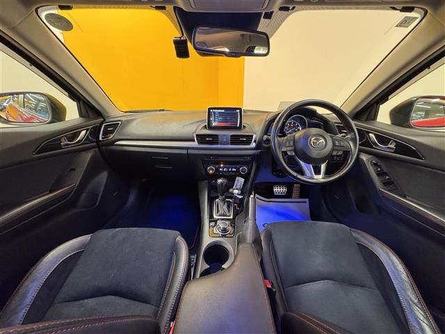 アクセラスポーツ1.5 15XD