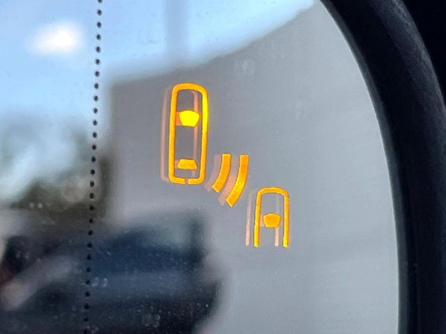 �y�u���C���h�X�|�b�g���j�^�[�z���s���A�h�A�~���[�̎��p�ɂȂ�₷���ӏ��Ɍ㑱�Ԃ��ڋ߂���ƃT�C�h�~���[�̃����Y�Ɍx����\��!�h���C�o�[�ɒ��ӊ��N�����Ă���܂��B