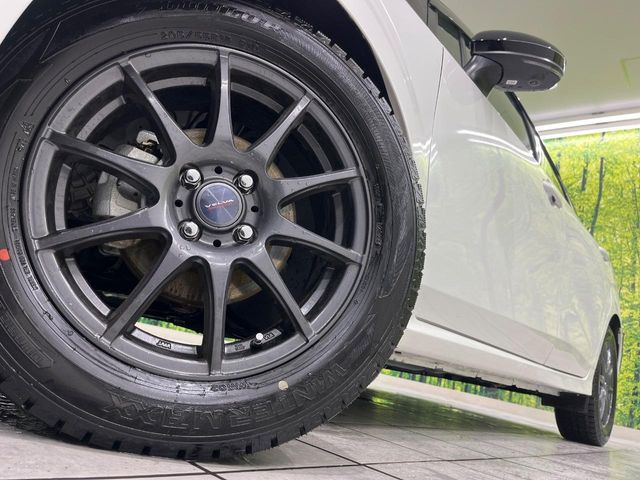 �y16�C���`�A���~�z�C�[���z�O�ςɃ}�b�`�����A���~�z�C�[���𑕒����Ă���܂��B�e��A���~�z�C�[����A�X�^�b�h���X�^�C�����戵�����Ă���܂��B���񂲑��k����������