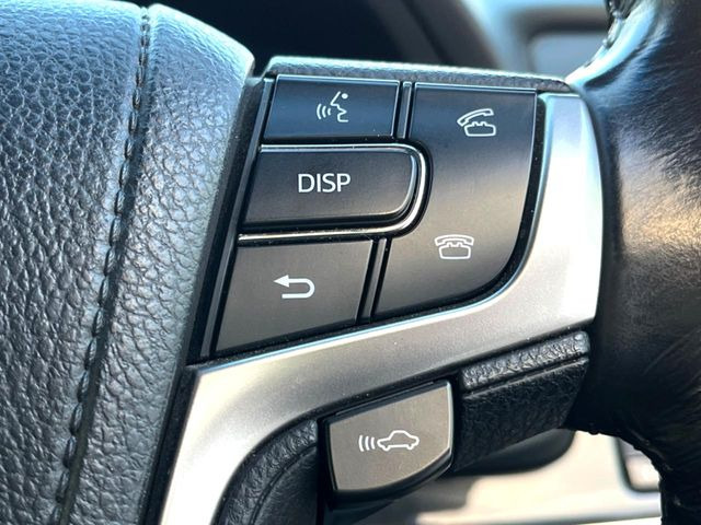 �y�v���N���b�V���Z�[�t�e�B�z�O���̎ԗ��������m���A�Փ˂������Ȏ��͌x��Œ��ӂ𑣂��A�u���[�L�𓥂ޗ͂��T�|�[�g�B�u���[�L�𓥂߂Ȃ������ꍇ�͏Փ˔�Q�y���u���[�L���쓮�A�Փˉ�����T�|�[�g���܂��B