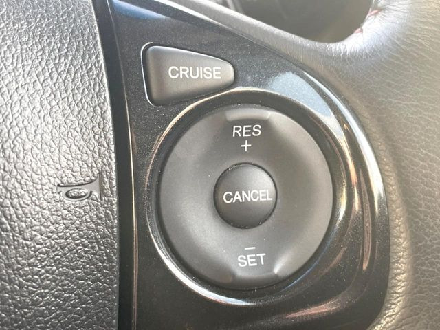 �y�N���[�Y�R���g���[���z�������H�����N���N���s�B�A�N�Z���𗣂��Ă���葬�x�ő��s���ł��A�������^�]���̕��S���y��!�����E�������ȒP�ȃX�C�b�`����Œ����ł��܂��B