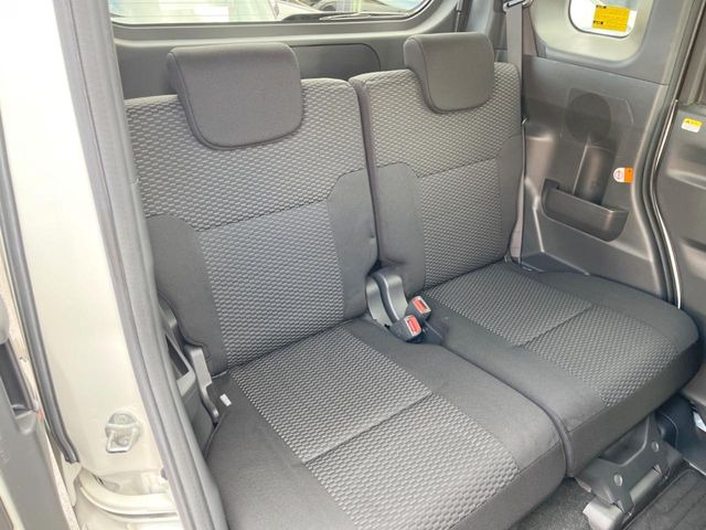 �L�X�Ƃ���2��ڃV�[�g�͋��Z���������A���S�n�����K!�F�B��Ƒ��Ƃ̂��o�����ɂ҂�����ł��B�x�r�[�V�[�g��`���C���h�V�[�g�g�p�������K�ɂ��߂�������������\���ȋ�Ԃ��m�ۂ��Ă��܂��B