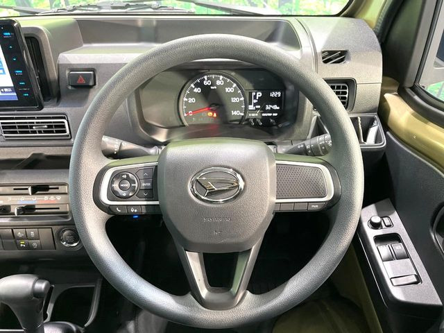 �y�X�e�A�����O�X�C�b�`�z�^�]���A�O������ڐ������炷���ƂȂ��A�I�[�f�B�I���̑��삪�\�ȕ֗��@�\!���S&���K�ȃh���C�u�����o���Ă���܂���