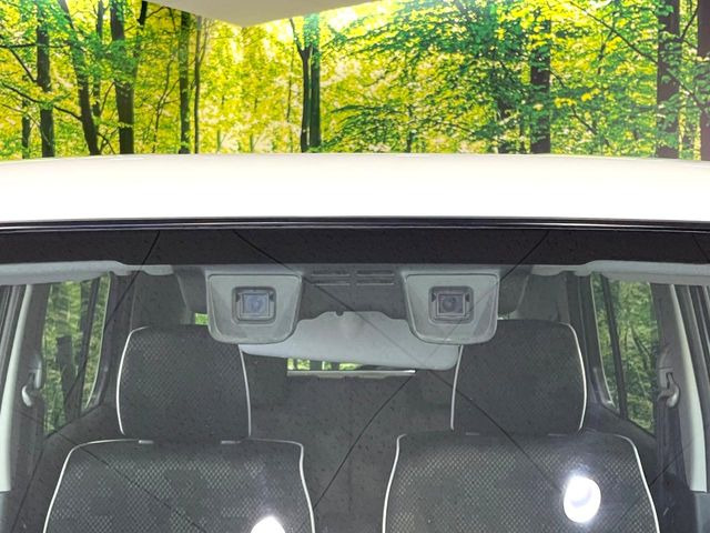 �y�}�c�_ �Z�[�t�e�B�T�|�[�g�z���s���ɑO���̎ԗ�����F�����A�Փ˂������Ȏ��͌x��ƃu���[�L�ŏՓˉ���Ɣ�Q�y�����A�V�X�g�B�����S�Ƀh���C�u�����y���݂��������܂��B