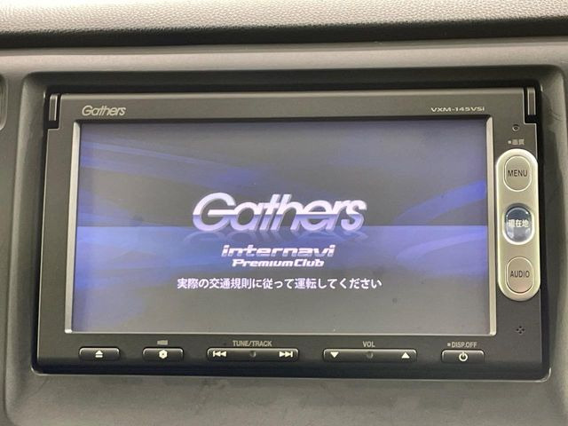 �y�����i�r�z�l�C�̏����i�r�𑕔����Ă���܂��B�i�r�̎g���₷���͂������A�I�[�f�B�I�@�\���[��!�L�����v�◷�s�͂������A�ʋ΂┃�����ȂǕ��i�̃h���C�u���y�����Ȃ�͂���