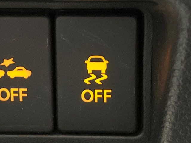 �y������h�~���u�z�ԗ��̉���������m����ƁA�����I�Ɏԗ��̐i�s������ۂ悤�Ɏԗ��𐧌䂵�܂��B�J�̓��ȂǊ���₷���H�ʏ󋵂ł����S�ȉ^�]���\�ł��B