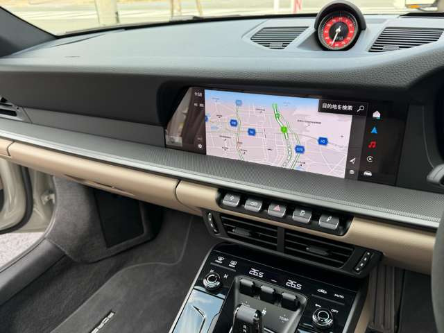 10.9�C���`�^�b�`�p�l���f�B�X�v���C�EPCM�i�r�E�u���[�g�D�[�X�EUSB�B