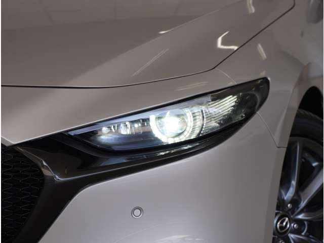 MAZDA3ファストバック1.8 XD ツーリング