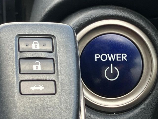 �y�X�}�[�g�L�[�z�J�o����|�P�b�g�ɓ��ꂽ�܂܂ł��h�A�̎{���E�������\�ȃX�}�[�g�L�[�𑕔��B�G���W���̃I���E�I�t�����J�M�����o���K�v����������Ƃ��Ă��֗��ł���