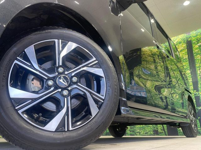 �y����14�C���`�A���~�z�C�[���z�O�ςɃ}�b�`���������A���~�z�C�[���𑕒����Ă���܂��B�e��ЊO�A���~�z�C�[����A�X�^�b�h���X�^�C�����戵�����Ă���܂��B���񂲑��k����������