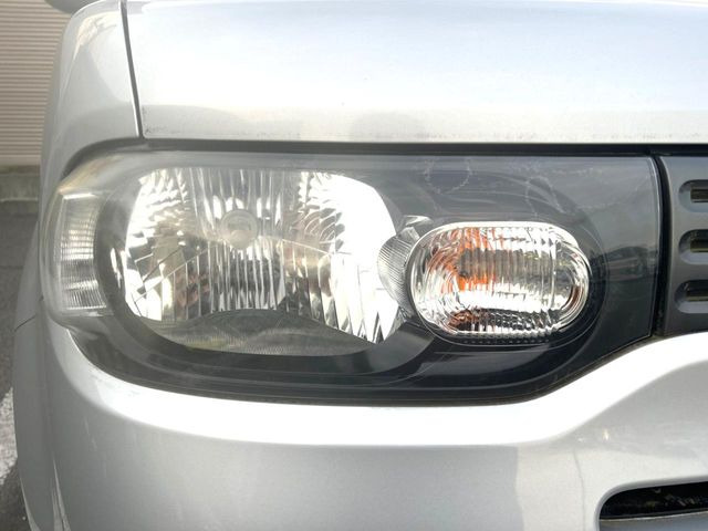 �yLED�w�b�h���C�g�z���V����ԑ��s�����ǍD�Ȏ��E���m�ۂ����S���ĉ^�]�ł��鍂�P�xLED�w�b�h���C�g�𑕔�!�_�����x�������A����d�͂��}�����Ă��܂��B