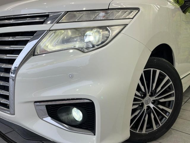 �yLED�w�b�h���C�g�z���V����ԑ��s�����ǍD�Ȏ��E���m�ۂ����S���ĉ^�]�ł��鍂�P�xLED�w�b�h���C�g�𑕔�!�_�����x�������A����d�͂��}�����Ă��܂��B