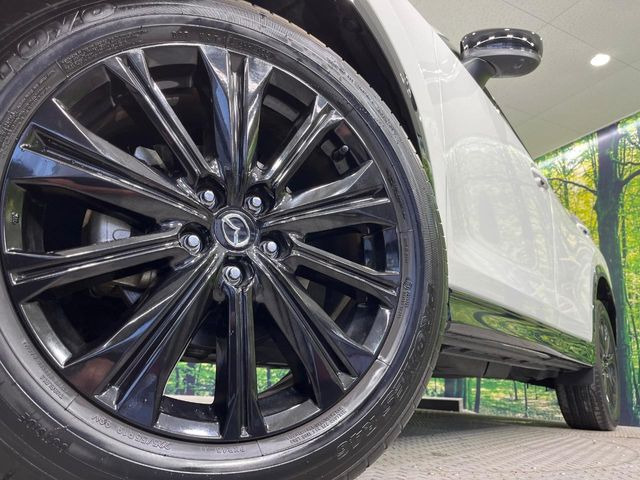 �y����19�C���`�A���~�z�C�[���z�O�ςɃ}�b�`���������A���~�z�C�[���𑕒����Ă���܂��B�e��ЊO�A���~�z�C�[����A�X�^�b�h���X�^�C�����戵�����Ă���܂��B���񂲑��k������