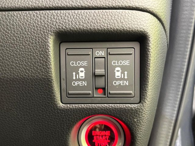 �y�����p���[�X���C�h�h�A�z�X�}�[�g�L�[��^�]�Ȃ̃X�C�b�`�Ō�ȗ����X���C�h�h�A�̊J���\���d��������͂����ăh�A���J����K�v�������A�����Ȃ��q�l�ł��ȒP�ɊJ���߂ł����K�ł���