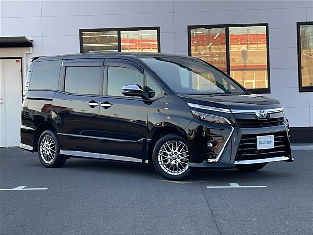 ヴォクシー1.8 ハイブリッド ZS 煌III