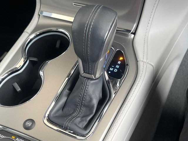 ��MT���[�h�t��AT:�ʏ�͎����ł����Ȃ���ϑ�(�M�A�`�F���W)���h���C�o�[�̑���ɂ���ĈӐ}�I�ɕς�����V�X�e���ł��B����w���i�̃h���C�u�����y���݂��������܂�!