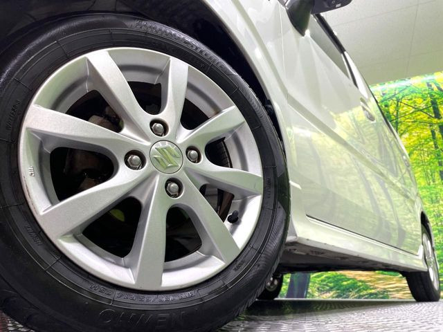 �y����14�C���`�A���~�z�C�[���z�O�ςɃ}�b�`���������A���~�z�C�[���𑕒����Ă���܂��B�e��ЊO�A���~�z�C�[����A�X�^�b�h���X�^�C�����戵�����Ă���܂��B���񂲑��k����������