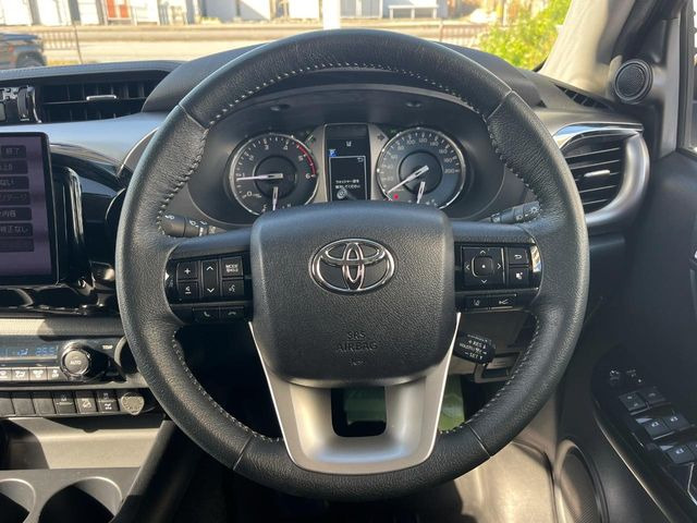 �y�X�e�A�����O�X�C�b�`�z�^�]���A�O������ڐ������炷���ƂȂ��A�I�[�f�B�I���̑��삪�\�ȕ֗��@�\!���S&���K�ȃh���C�u�����o���Ă���܂���