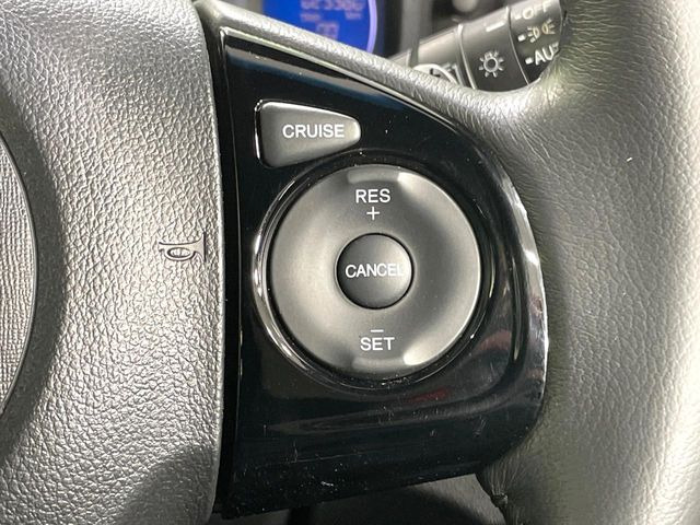 �y�N���[�Y�R���g���[���z�������H�����N���N���s�B�A�N�Z���𗣂��Ă���葬�x�ő��s���ł��A�������^�]���̕��S���y��!�����E�������ȒP�ȃX�C�b�`����Œ����ł��܂��B