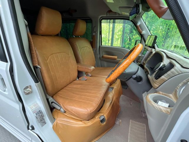 �^�]�ȃV�[�g���͎g�p�������Ȃ��A�ǍD�ȏ�ԂƂȂ��Ă��܂��B���J�Ɏg���Ă������Ƃ��悭�킩��܂��ˁB