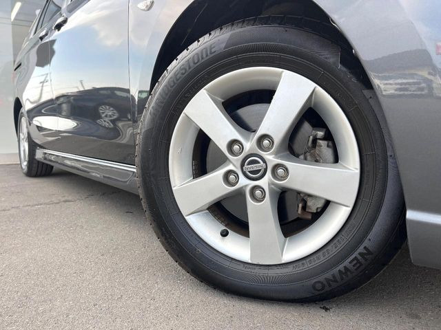 �y�����A���~�z�C�[���z�O�ςɃ}�b�`���������A���~�z�C�[���𑕒����Ă���܂��B�e��ЊO�A���~�z�C�[����A�X�^�b�h���X�^�C�����戵�����Ă���܂��B���񂲑��k����������