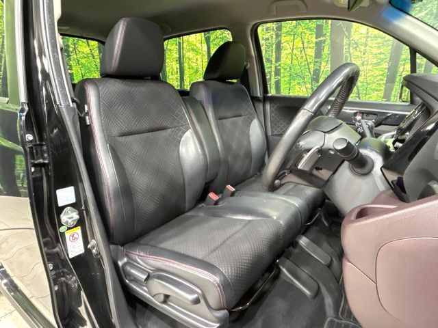 �y�n�[�t���U�[�V�[�g�z�������ƍ���S�n�𗼗������l�C�̃V�[�g���w�ʁE���ʂ̃t�@�u���b�N�f�ނ́A�ʋC���̗ǂ��⊊��ɂ����ɗD��Ă��܂��B�C���╞���ɍ��E���ꂸ���K�ɂ���肢�������܂��B